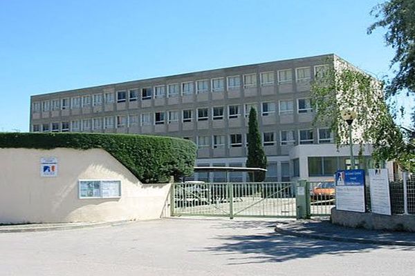 Sigean (Aude) - le collège des Corbières Maritimes - archives