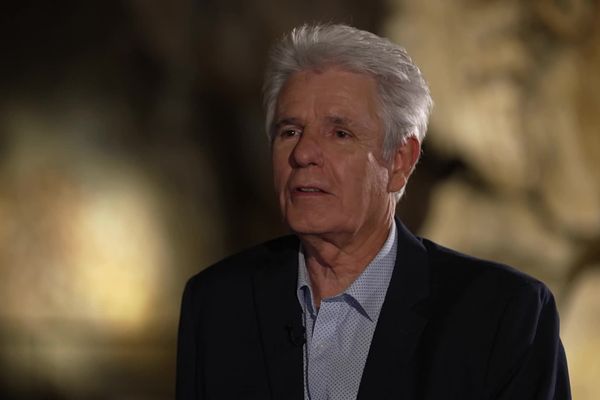 30 ans après la découverte de la grotte, l'un de ses inventeurs, Jean-Marie Chauvet est toujours ému.