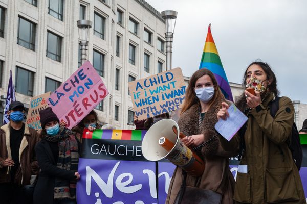 Des militantes pour le droit à l'IVG à Bruxelles, en novembre 2020. Photo d'illustration