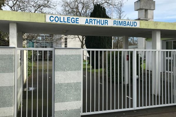 25 cas de covid 19 au collège Arthur Rimbaud à Donges