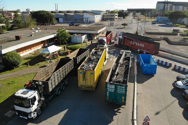 L'entreprise Ascometal est cernée, plus personne  n'est à l'intérieur