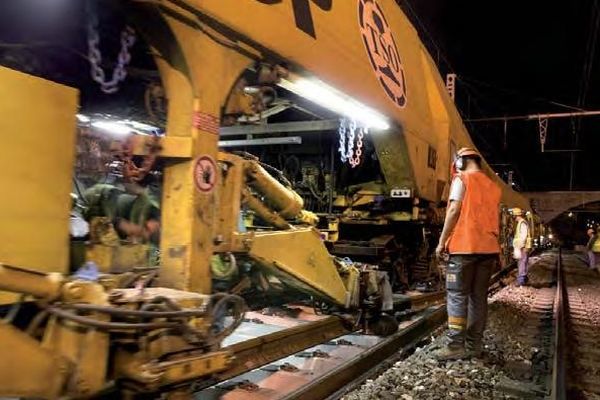 Le train-usine circulera cet été de 20h30 à 5h00 sur les voies de la ligne A du RER.