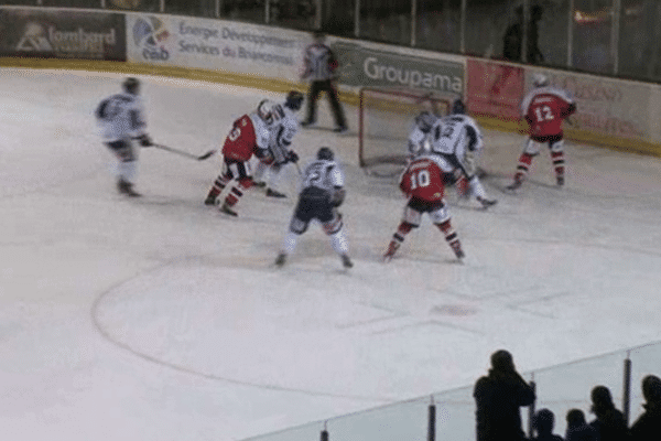 archive. Briançon Angers 1er des 6 matches de la Ligue Magnus