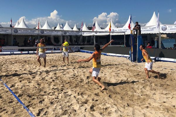 Le mondial de foot-volley, c'est à Antibes