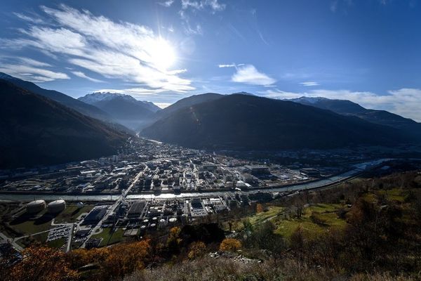 Viège en Suisse. Novembre 2020. L'un des sites qui fabriquera bientôt l'un des principaux composants pour le vaccin anti -Covid Moderna