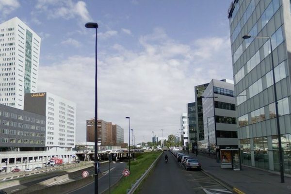 Rue de Luxembourg, dans le quartier Lille-Europe