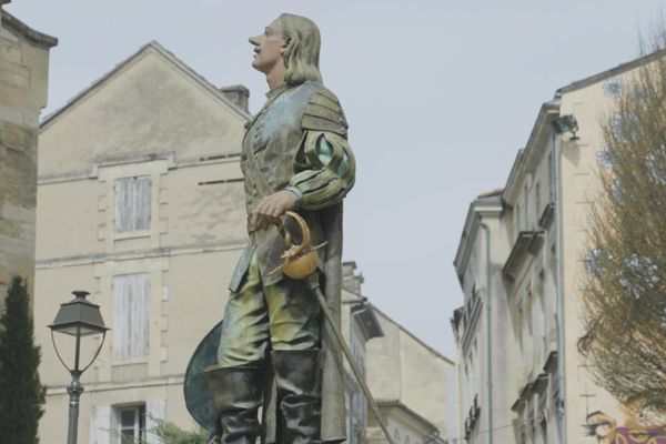 Statue de Cyrano de Bergerac