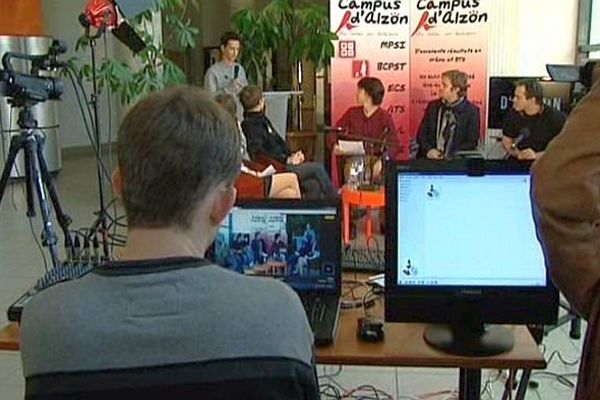 Nîmes : l'Institut d'Alzon fait sa web TV - 25 novembre 2013.