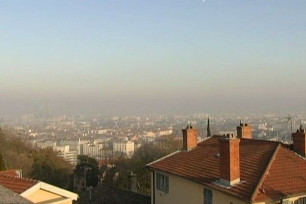 Nuage de pollution en région parisienne. Le Limousin n'atteint pas les mêmes taux.