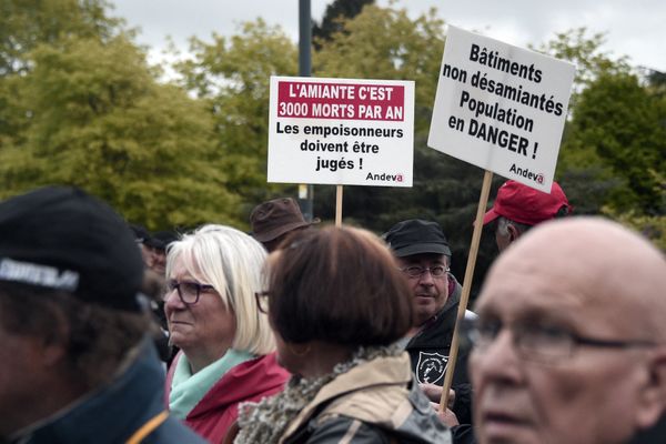 Chaque année, l'amiante cause 3500 morts en France, estime l'ARDEVA.