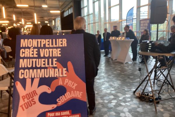 Montpellier et six communes limitrophes proposent une mutuelle santé à leurs habitants. La conférence de presse de présentation du projet a eu lieu lundi 14 octobre 2024.