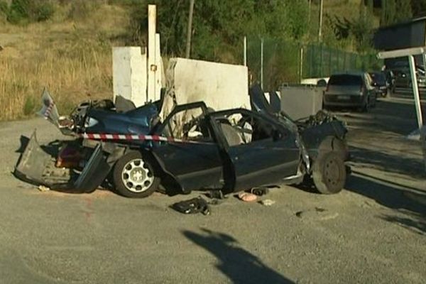 Cannabis et vitesse excessive : la voiture a été pulvérisée