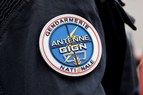 Deux hommes mis en examen et incarcérés après l'enlèvement du père d'un influenceur dans la Sarthe, le 24 août 2023, le GIGN est venu en appui des enquêteurs