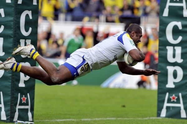 Sivivatu inscrit le premier essai de l'ASM Clermont Auvergne contre les Scarlets de Llanelli, samedi 13 octobre 2012, au stade Michelin, à l'occasion de la première journée de H Cup. Les clermontois s'imposent 49 à 16 avec 6 essais au total.