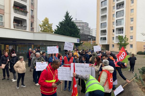 Après la mobilisation d'une soixantaine d'agents municipaux de la ville de Vandoeuvre-lès-Nancy pour dénoncer leurs conditions de travail, un accord a été trouvé entre la municipalité et le syndicat CGT ce vendredi 8 novembre en fin d'après-midi.