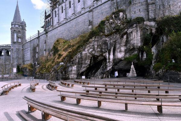 Près de 2400 saisonniers travaillent dans la cité mariale de Lourdes