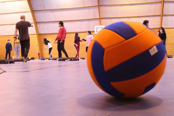 Avec l'interdiction de la pratique du sport en intérieur, en application des mesures liées au COVID 19, des enseignants du Cantal sont inquiets. (Photo d'illustration)