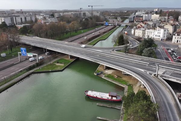 Le pont Charles-de-Gaulle, de Reims, en janvier 2024.