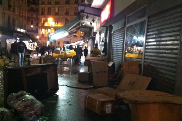 Rue Dejean dans le quartier Château Rouge à Paris