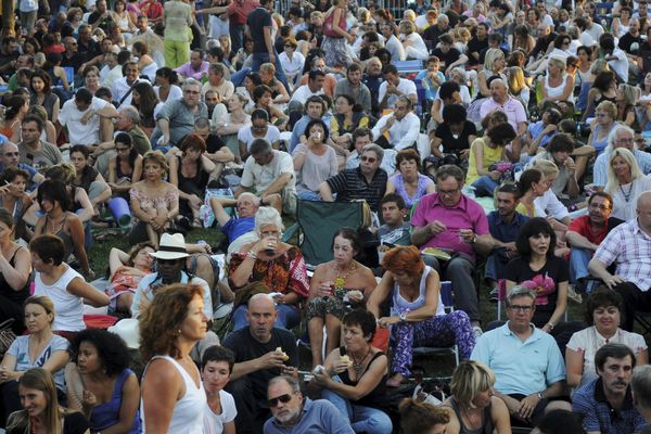 Le festival Jazz des cinq continents se déroule chaque année en juillet au Palais Longchamp à Marseille.