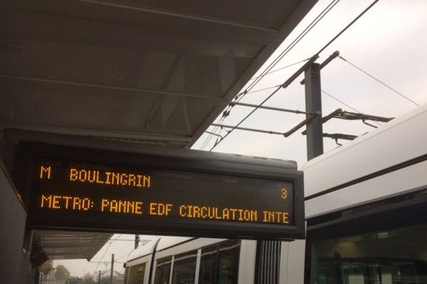 Le trafic du métro est interrompu depuis 8h30