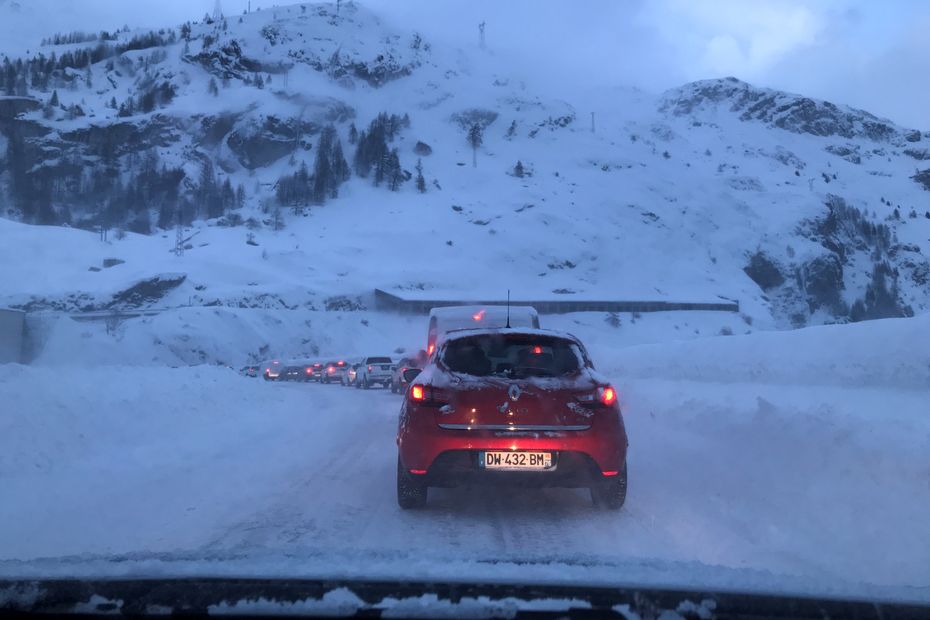 VIDÉO. Risque d'avalanche la route de Tignes et Val d'Isère fermée