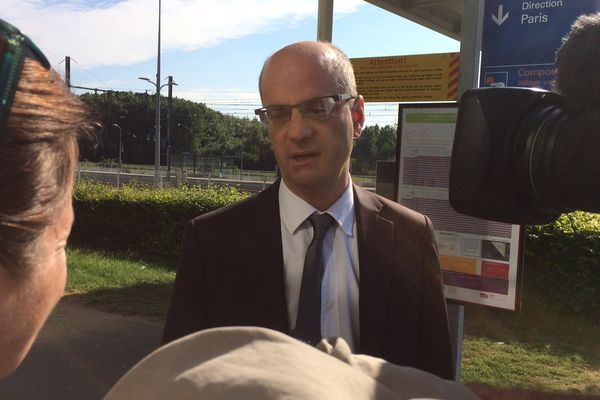 Jean-Michel Blanquer, en déplacement à la Technopole du Futuroscope