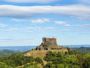 Le château de Murol dans le Puy-de-Dôme.