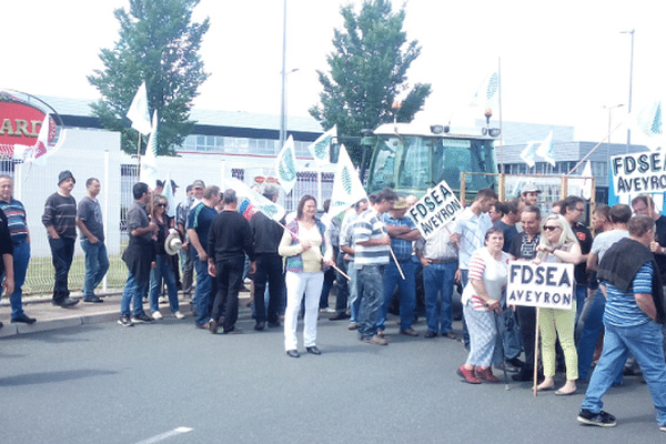 Le blocage devrait se prolonger jusqu'à mercredi