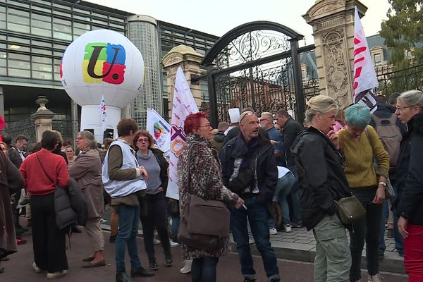 A Rouen et à Caen, des professeurs d'enseignements professionnels ont manifesté contre la réforme voulue par E.Macron