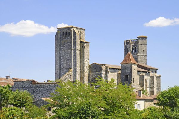 La Collégiale Saint-Pierre de La Romieu est retenue pour participer au Loto du Patrimoine 2022.