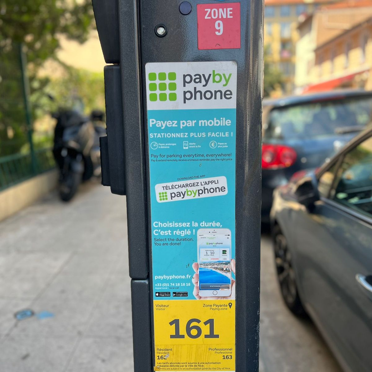 Une arnaque aux faux QR codes de stationnement repérée sur les horodateurs  de Nice