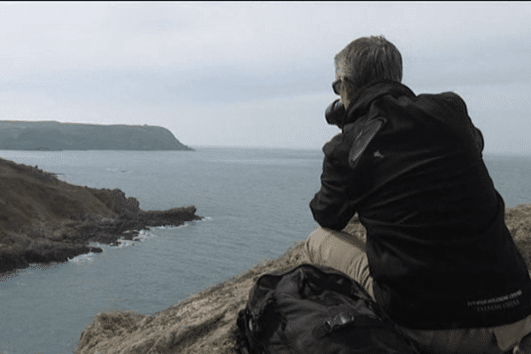 Après avoir photographié du ciel le littoral du Cotentin, Jérôme Houyvet a sillonné les sentiers pour montrer "autre chose"