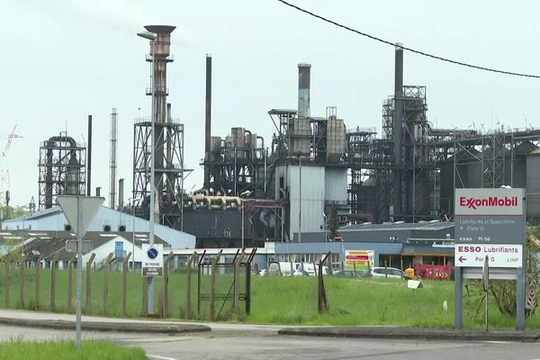 647 emplois vont être supprimés chez ExxonMobil à Port-Jérôme-sur-Seine et 30 au siège, à Nanterre.