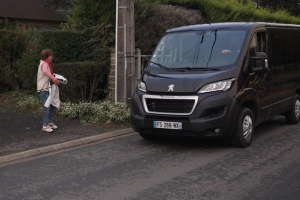 Depuis le 1 er octobre, la mairie du Crotoy met à disposition de ses administrés les moins mobiles un minibus solidaire.