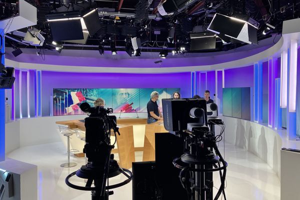 Le plateau de France 3 Bourgogne prévu pour le débat des législatives