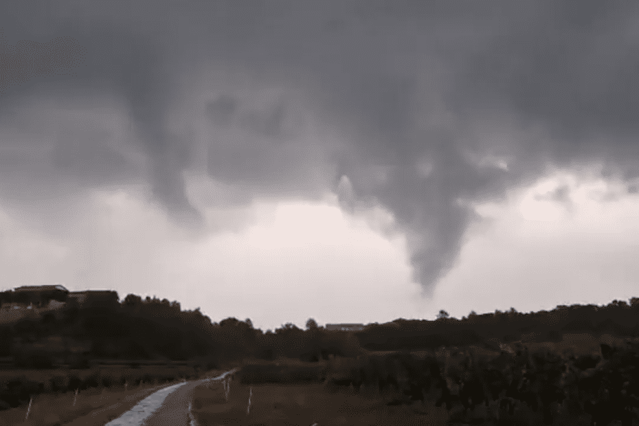 Mysterious Gusts of Wind in Sète and Pic Saint-Loup: Understanding the Formation of this Meteorological Phenomenon