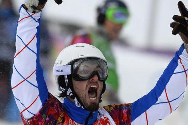 Pierre Vaultier: Vainqueur de l'épreuve de Coupe du Monde de snowboardcross à Sunny Valley en Russie