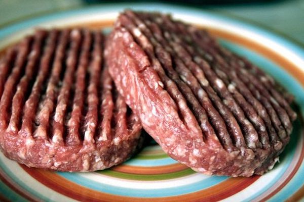 Les steaks hachés contaminés ont été vendus entre le 21 et le 27 décembre. 