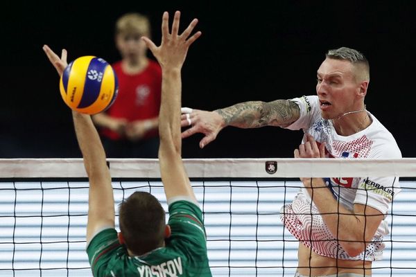 Kevin Le Roux avec l'Equipe de France pendant l'Eurovolley 2019 