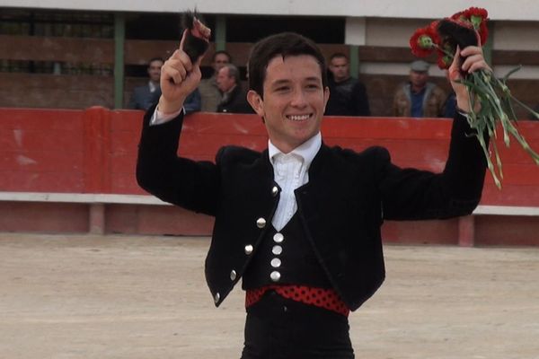 Deux oreilles pour jeune torero colombien ce vendredi à Vauvert.