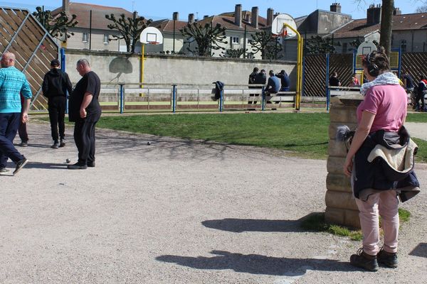 "Sonore de la pétanque" pendant le festival FACTO, "La Méridienne", scène conventionnée de Lunéville.