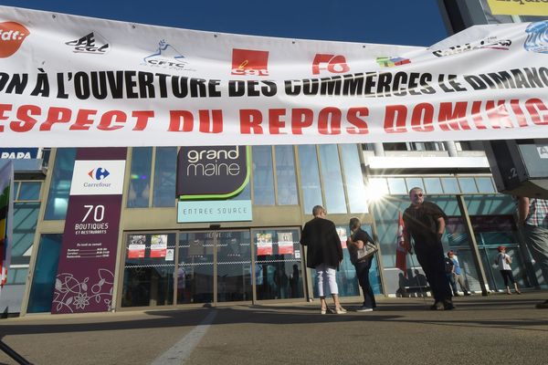 Les salariés du Carrefour Grand Maine à Angers refusent l'ouverture du dimanche, 15 septembre 2019