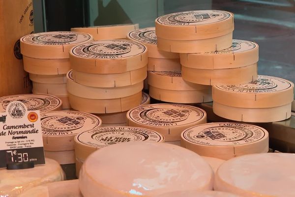 Les traditionnelles boîtes en bois pour les fromages pourraient disparaitre en 2030.