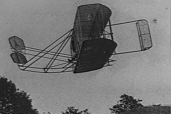 Le vol historique des frères Wright dans le ciel du Mans en 1908