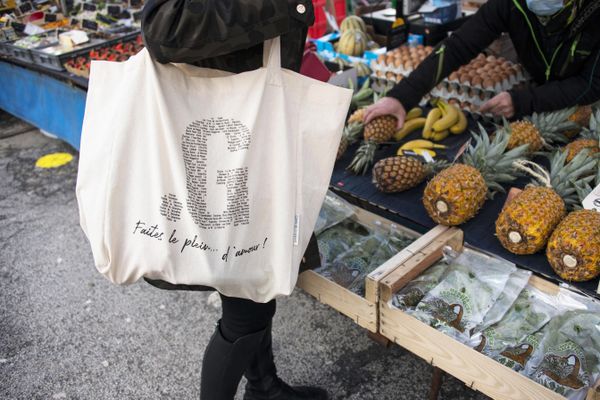 500 sacs solidaires sont mis en vente à Gérardmer.