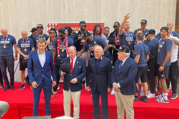 Les joueurs de la Roca Team ont été accueillis à Monaco par le Prince Albert II de Monaco.