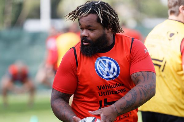 Coupable d'insultes envers un joueur adverse, le centre du RCToulon, Mathieu Bastareaud, risque gros.