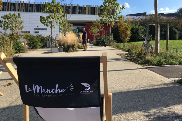 Le département de la Manche vient à la rencontre des étudiants de la faculté de médecine de Caen