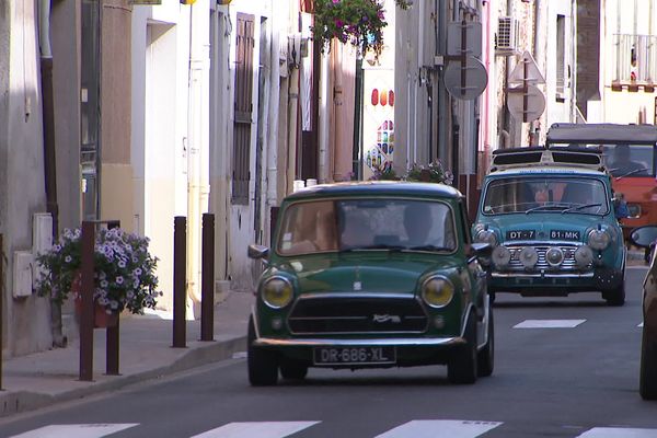 " En roue libre " est la première édition ds passionnés de mécaniques